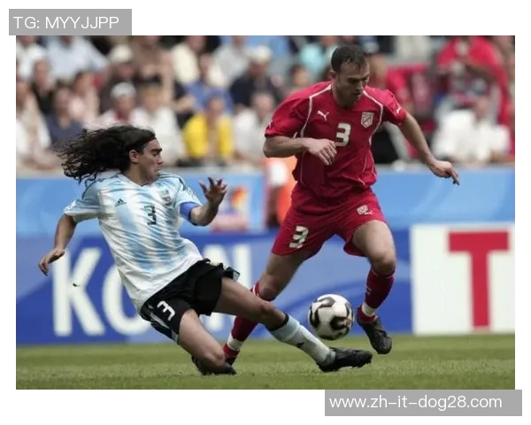 学足球起步较晚却成大器的传奇球星故事揭秘